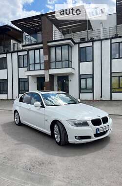 Седан BMW 3 Series 2011 в Ровно