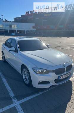 Седан BMW 3 Series 2015 в Киеве