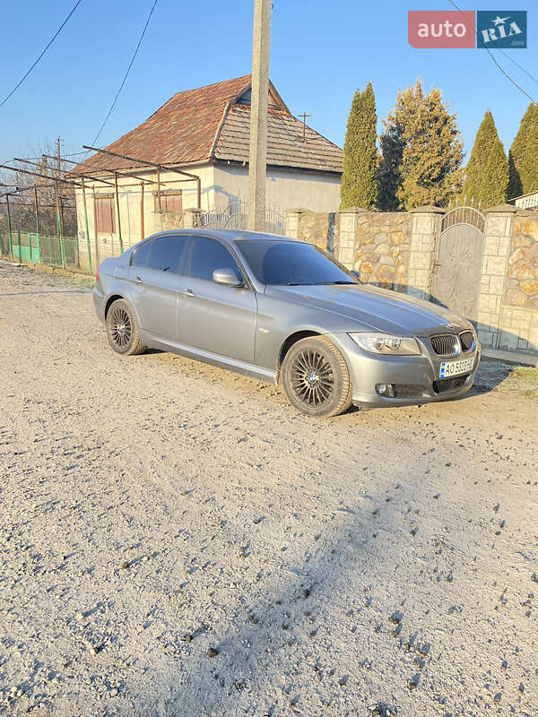 Седан BMW 3 Series 2011 в Виноградове фото 7 Седан BMW 3 Series 2011 в Виноградове
