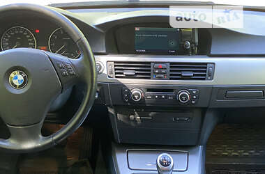 Универсал BMW 3 Series 2007 в Хороле