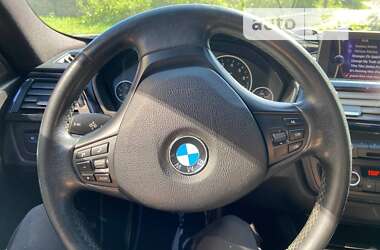 Седан BMW 3 Series 2013 в Умані