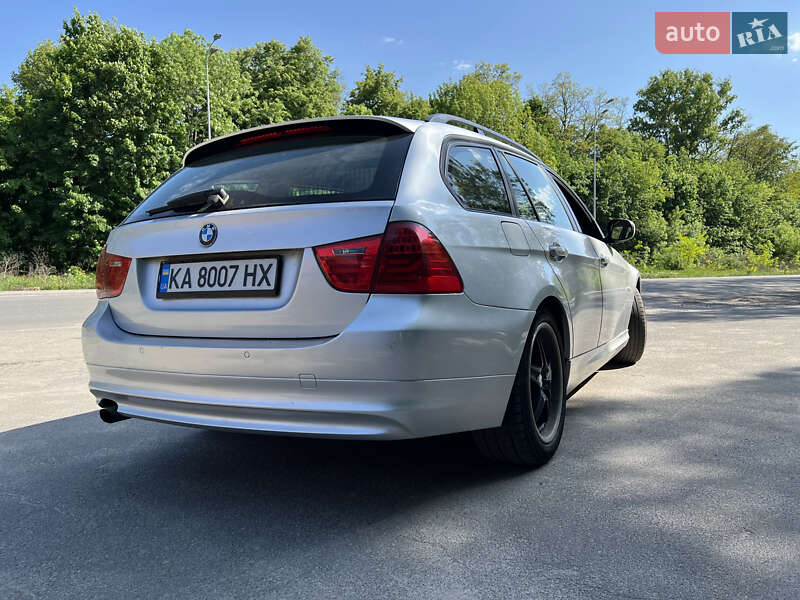 Універсал BMW 3 Series 2009 в Києві