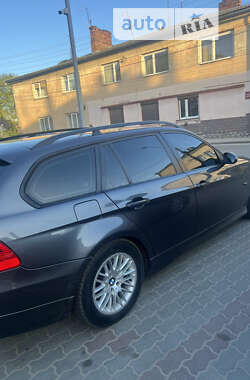 Універсал BMW 3 Series 2005 в Мостиській