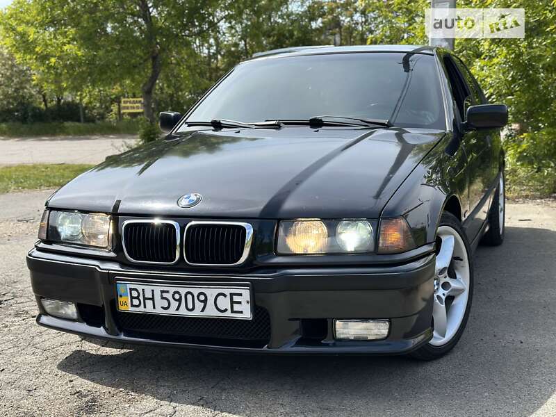 Седан BMW 3 Series 1997 в Одесі