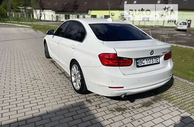 Седан BMW 3 Series 2015 в Львові