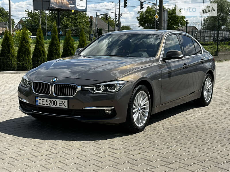 Седан BMW 3 Series 2016 в Чернівцях