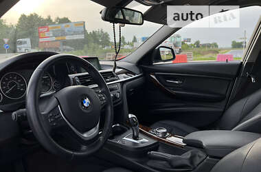 Седан BMW 3 Series 2014 в Львові