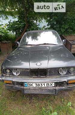 Седан BMW 3 Series 1986 в Львове