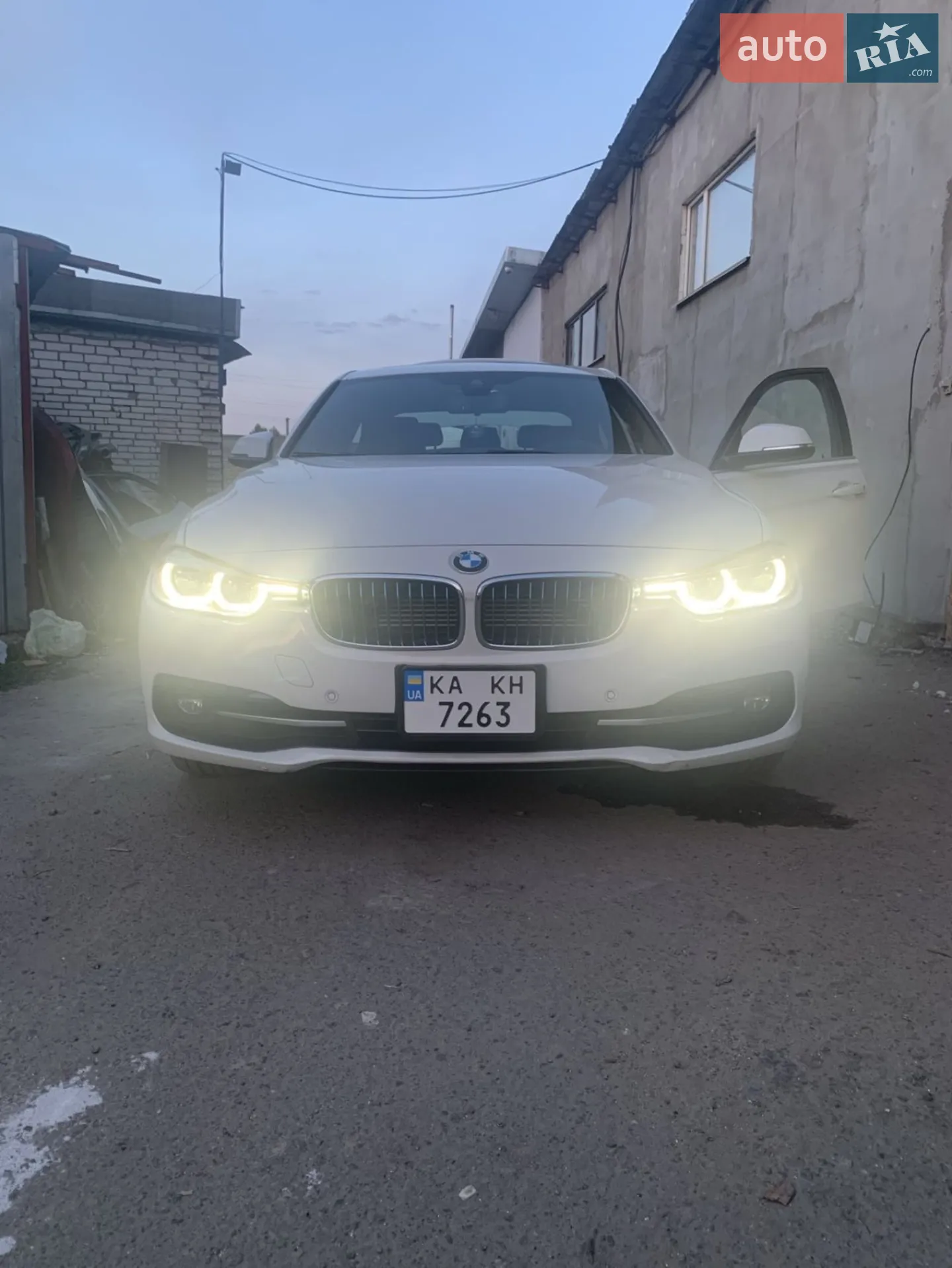 2016 BMW 3er - мініатюра 2
