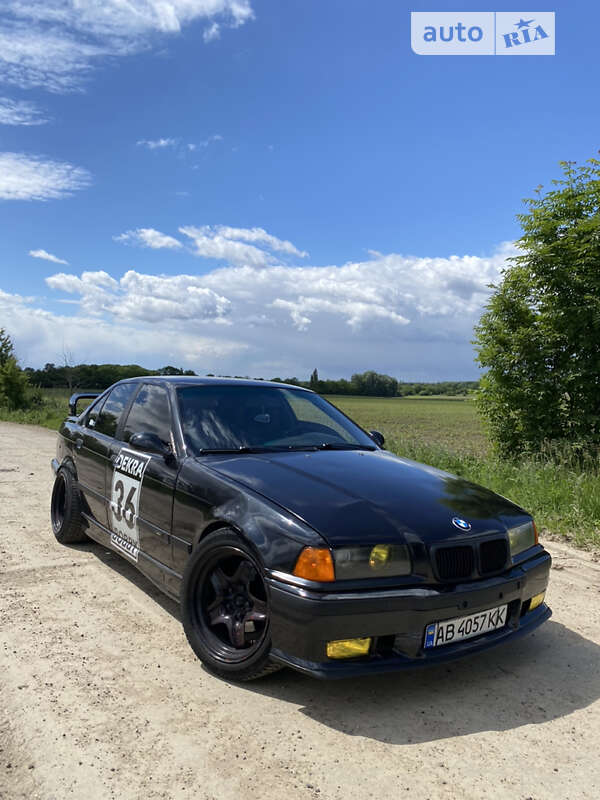 Седан BMW 3 Series 1996 в Гайсине