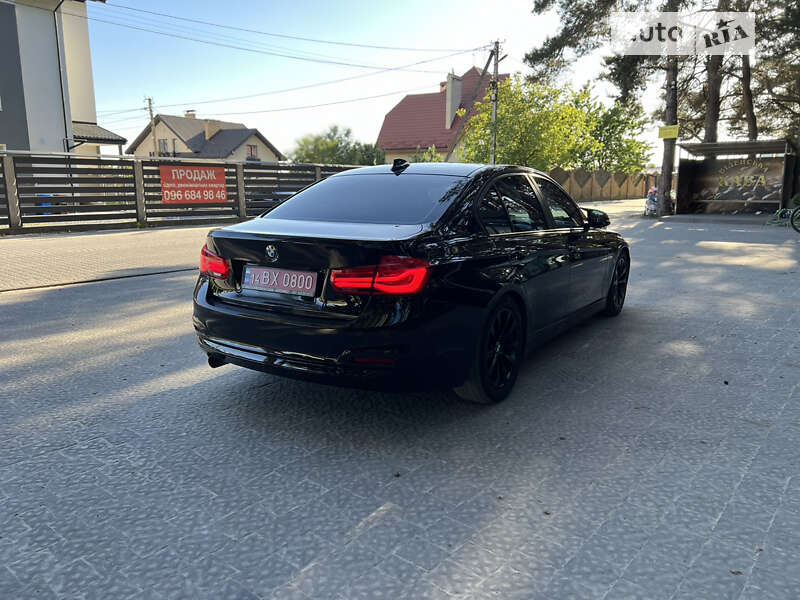 Седан BMW 3 Series 2016 в Львове