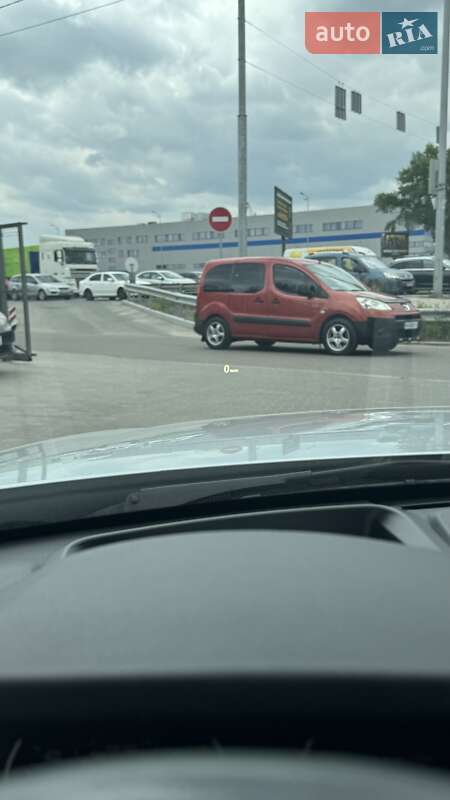 Седан BMW 3 Series 2014 в Києві фото 37 Седан BMW 3 Series 2014 в Києві