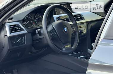 Седан BMW 3 Series 2012 в Львове