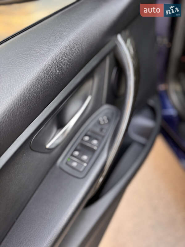 Седан BMW 3 Series 2016 в Ирпене фото 26 Седан BMW 3 Series 2016 в Ирпене