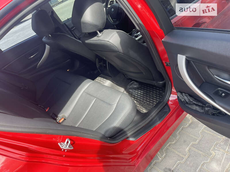 Седан BMW 3 Series 2014 в Ровно фото 17 Седан BMW 3 Series 2014 в Ровно