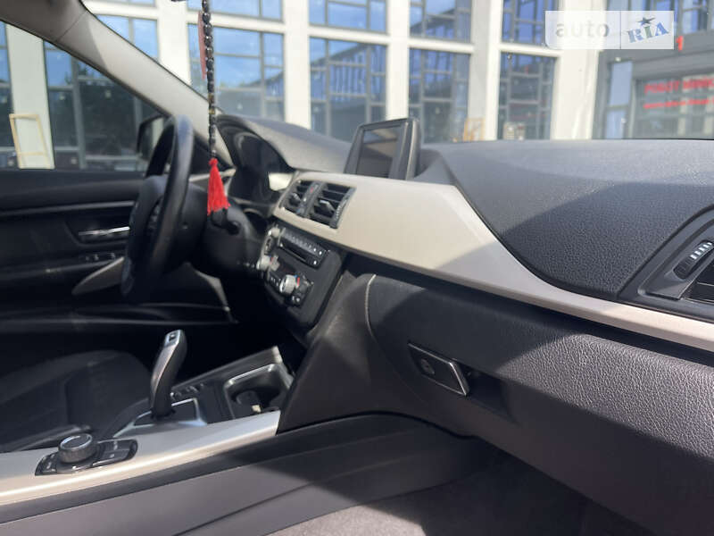 Седан BMW 3 Series 2014 в Ровно фото 20 Седан BMW 3 Series 2014 в Ровно