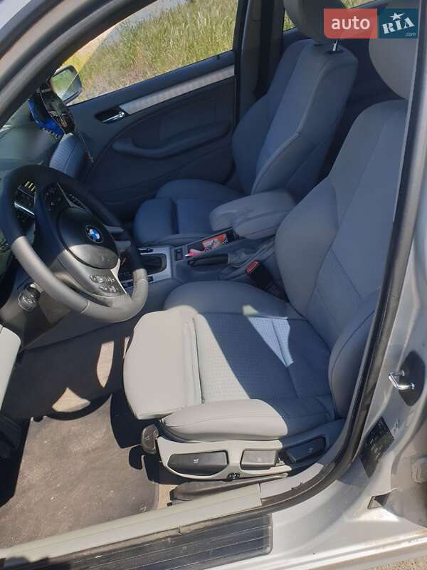 Универсал BMW 3 Series 2003 в Киеве фото 23 Универсал BMW 3 Series 2003 в Киеве