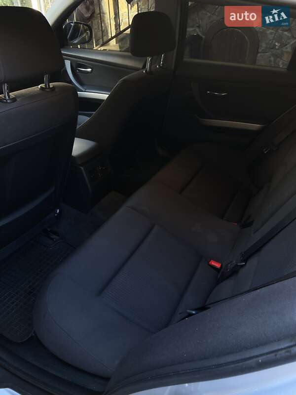 Універсал BMW 3 Series 2011 в Мукачевому