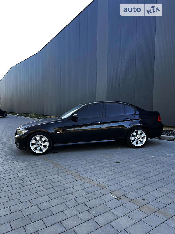 Седан BMW 3 Series 2010 в Хмельницькому