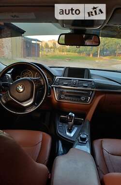 Седан BMW 3 Series 2012 в Кривом Роге