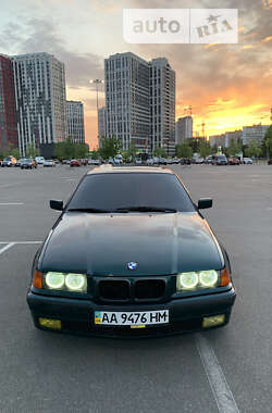 Седан BMW 3 Series 1996 в Киеве