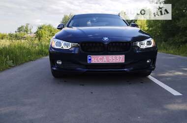 Седан BMW 3 Series 2013 в Рава-Руській