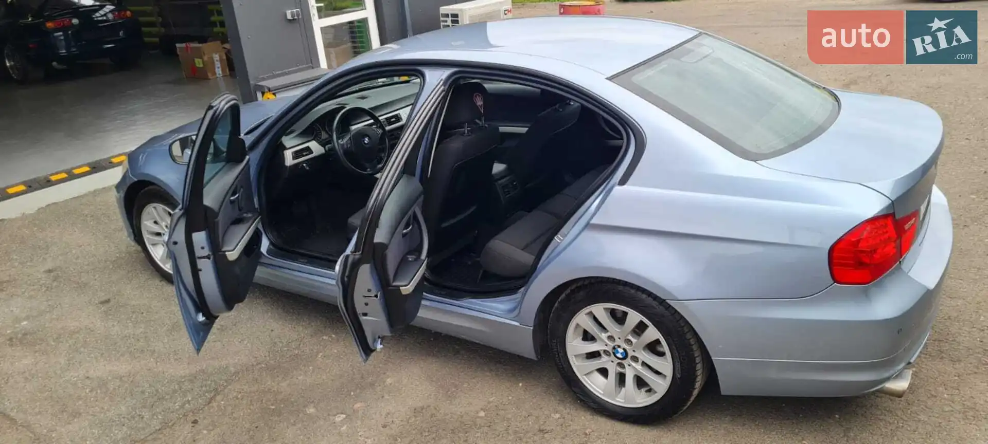 2010 BMW 3er - мініатюра 8