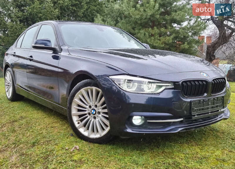 Седан BMW 3 Series 2016 в Киеве