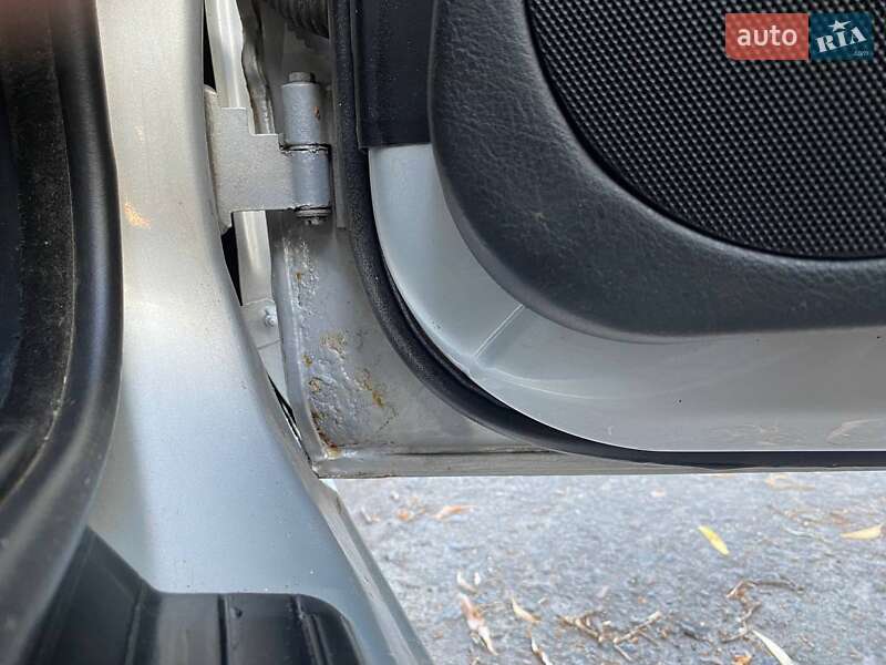 Седан BMW 3 Series 2002 в Млинове фото 40 Седан BMW 3 Series 2002 в Млинове