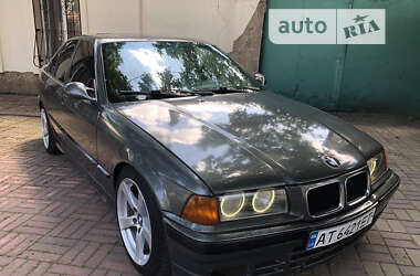 Седан BMW 3 Series 1993 в Одессе