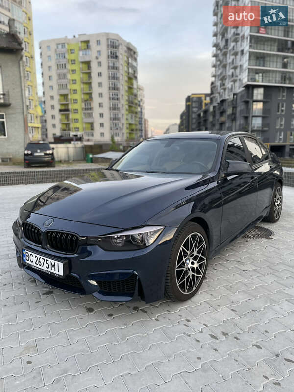 Седан BMW 3 Series 2012 в Львові