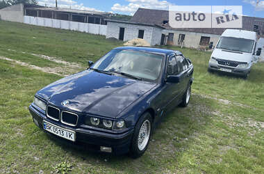 Седан BMW 3 Series 1996 в Вараше