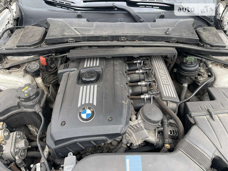 Кабриолет BMW 3 Series 2008 в Киеве