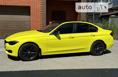 Седан BMW 3 Series 2013 в Виннице