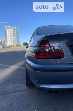 Седан BMW 3 Series 2004 в Николаеве
