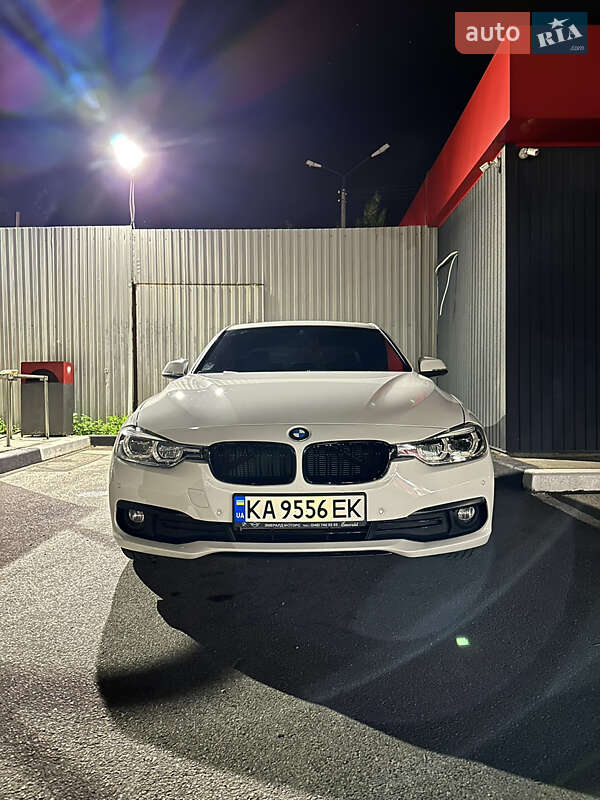 Седан BMW 3 Series 2018 в Києві фото 27 Седан BMW 3 Series 2018 в Києві