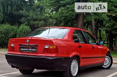 Седан BMW 3 Series 1992 в Николаеве