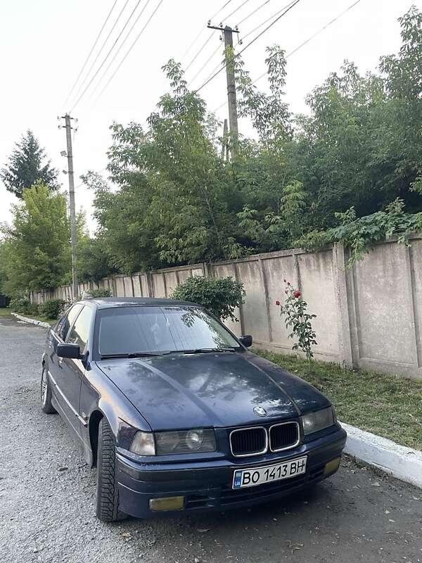 Седан BMW 3 Series 1994 в Теребовле