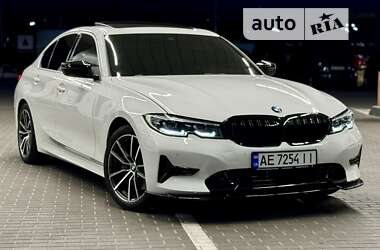 Седан BMW 3 Series 2019 в Дніпрі