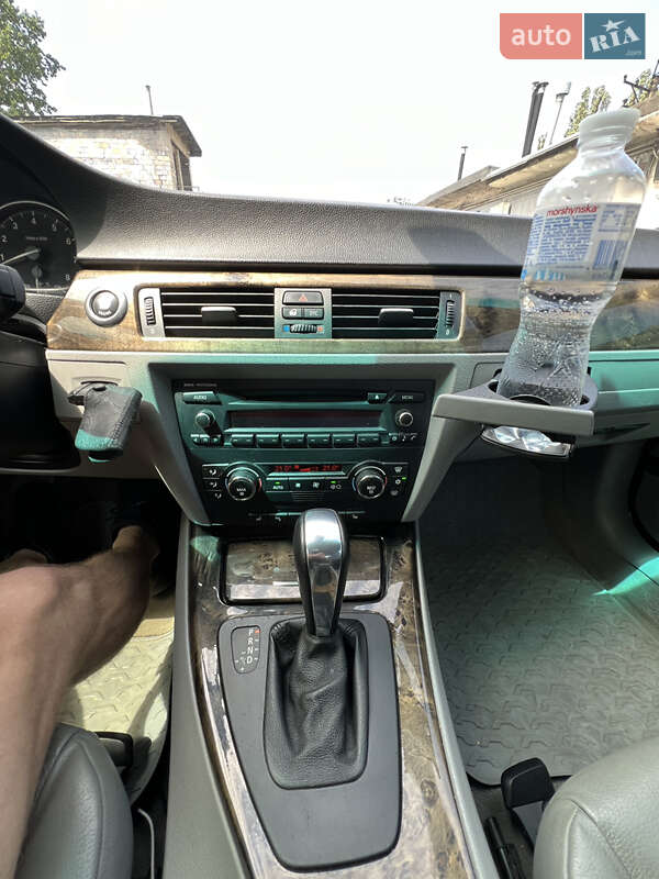 Купе BMW 3 Series 2007 в Киеве фото 9 Купе BMW 3 Series 2007 в Киеве