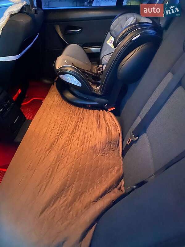 Седан BMW 3 Series 2006 в Тернополі