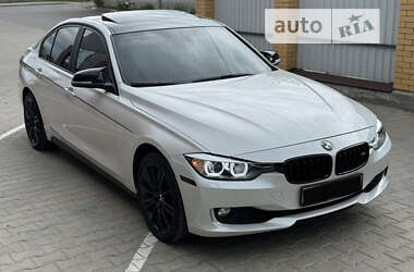 Седан BMW 3 Series 2013 в Виннице