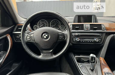 Седан BMW 3 Series 2013 в Виннице