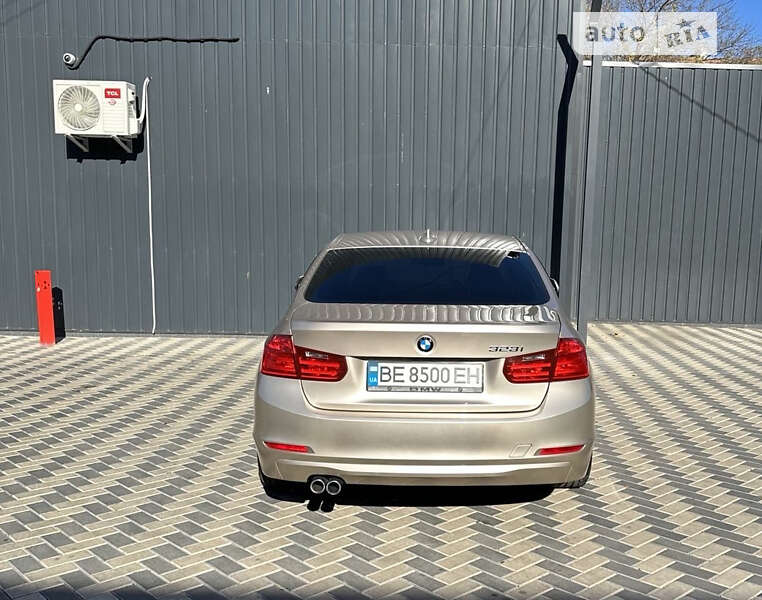 Седан BMW 3 Series 2014 в Миколаєві