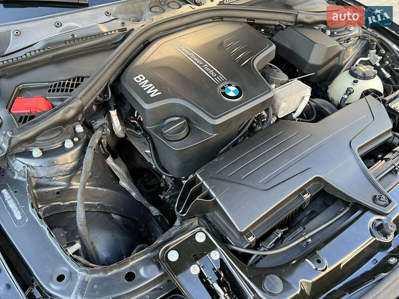 Седан BMW 3 Series 2015 в Киеве