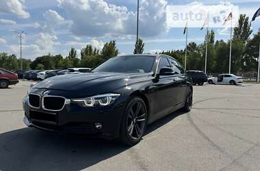 Седан BMW 3 Series 2018 в Дніпрі