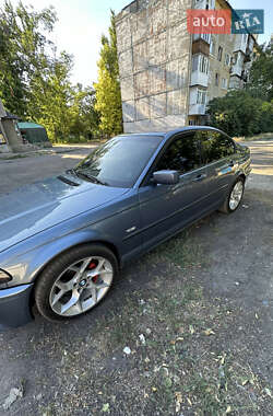 Седан BMW 3 Series 2000 в Добропіллі