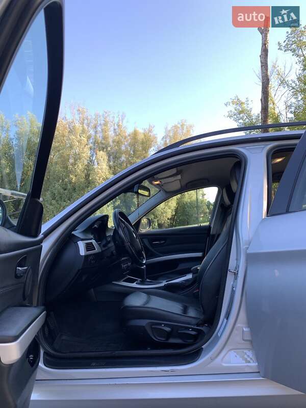 Универсал BMW 3 Series 2010 в Хмельницком