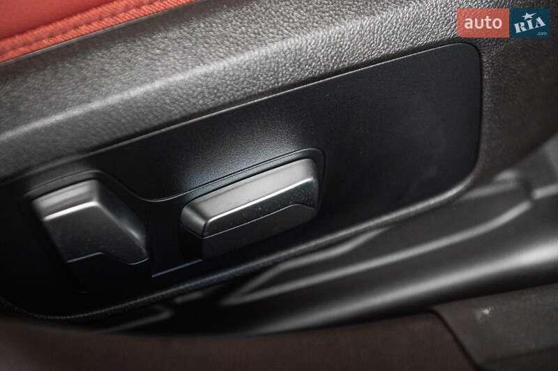 Седан BMW 3 Series 2022 в Одессе фото 39 Седан BMW 3 Series 2022 в Одессе