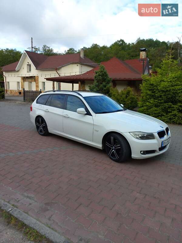 Универсал BMW 3 Series 2009 в Шепетовке